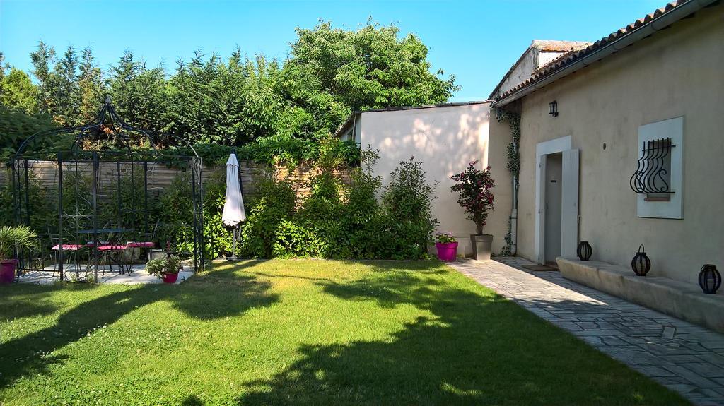 A L'Oree Du Pin Aix-en-Provence Exterior photo